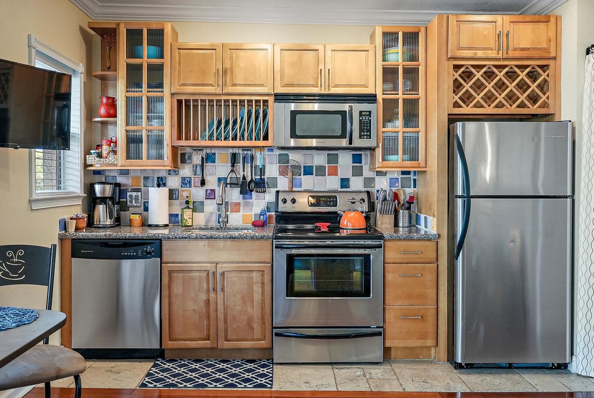 Wine-Dine-Sunshine Cozy Flat In The Heart Of Dtsp St. Petersburg Exterior foto