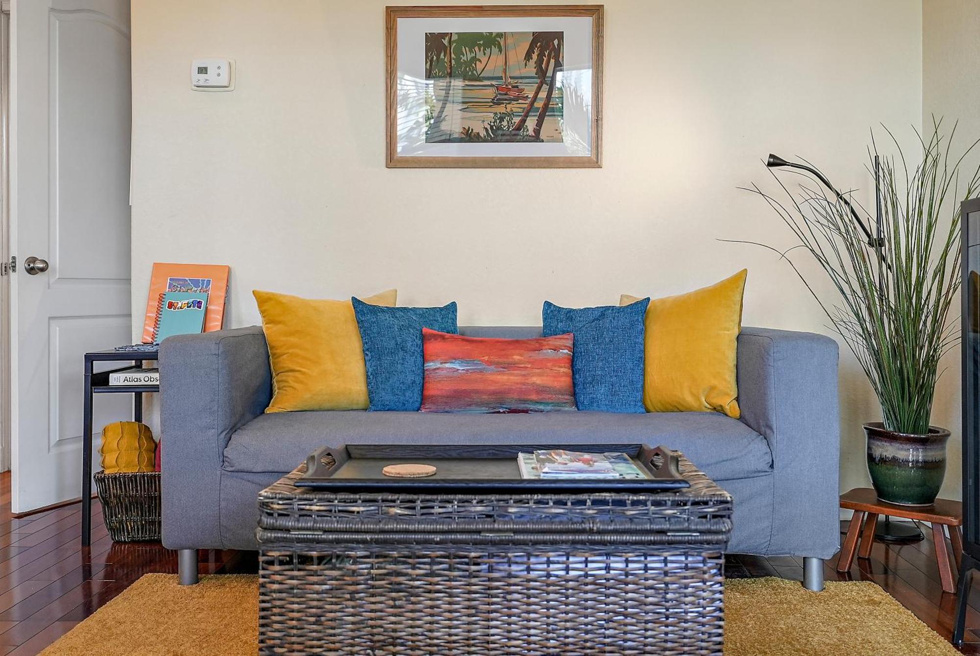 Wine-Dine-Sunshine Cozy Flat In The Heart Of Dtsp St. Petersburg Exterior foto